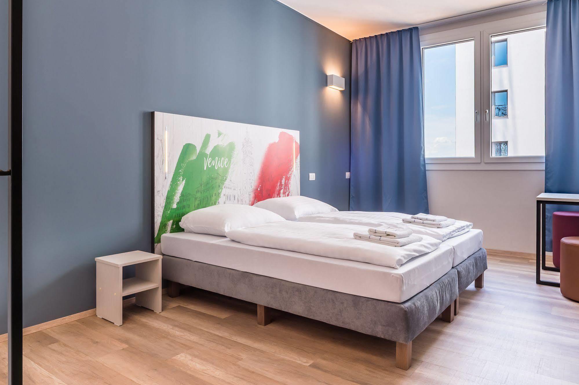 Ao Venezia Hostel