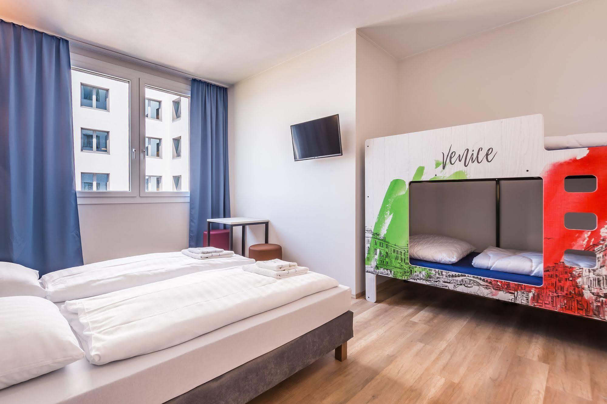 Ao Venezia Hostel